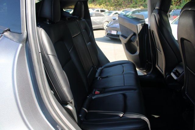 2021 Tesla Model Y Long Range photo 19