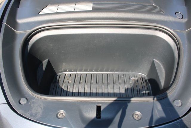 2021 Tesla Model Y Long Range photo 22