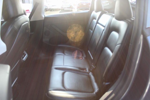 2021 Tesla Model Y Long Range photo 16