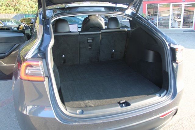 2021 Tesla Model Y Long Range photo 17