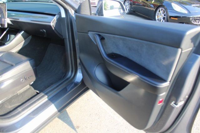 2021 Tesla Model Y Long Range photo 20