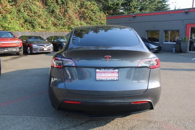 2021 Tesla Model Y Long Range photo 4