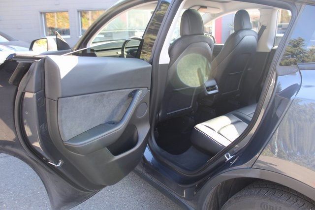 2021 Tesla Model Y Long Range photo 15