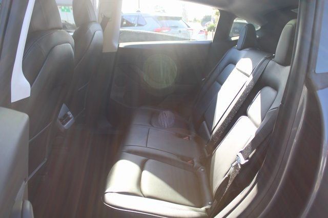 2021 Tesla Model Y Long Range photo 16