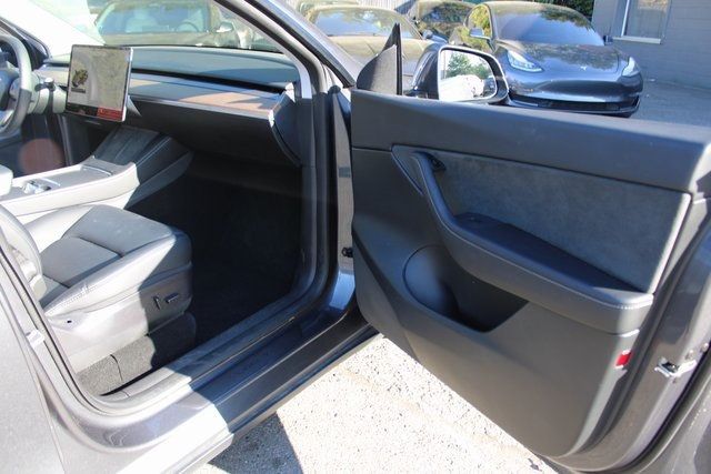 2021 Tesla Model Y Long Range photo 20
