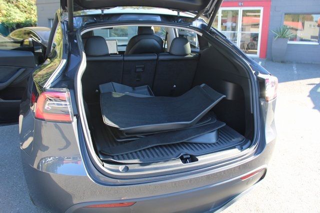 2021 Tesla Model Y Long Range photo 22