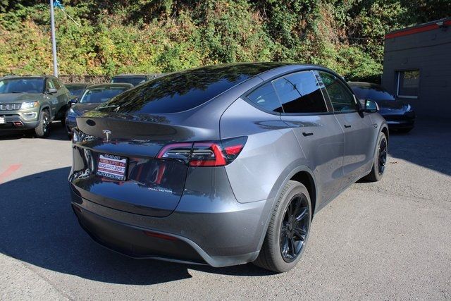 2021 Tesla Model Y Long Range photo 3