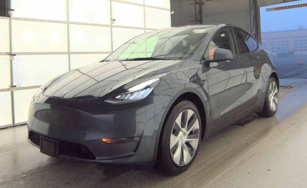 2021 Tesla Model Y Long Range AWD - 22970105 | Video 1