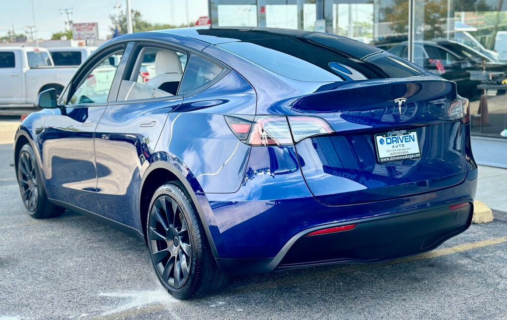 2021 Tesla Model Y Long Range AWD - 22532512 - 2