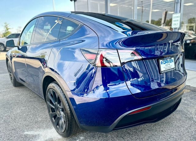 2021 Tesla Model Y Long Range AWD - 22532512 - 30