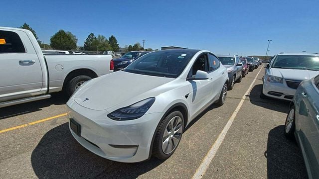 2021 Tesla Model Y Long Range AWD - 22595025 - 0