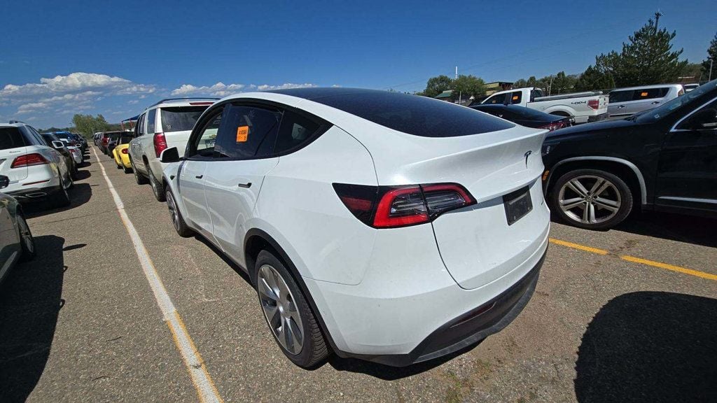 2021 Tesla Model Y Long Range AWD - 22595025 - 5