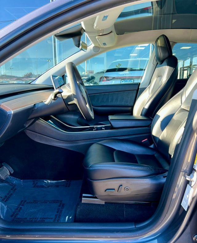 2021 Tesla Model Y Long Range AWD - 22930403 - 12