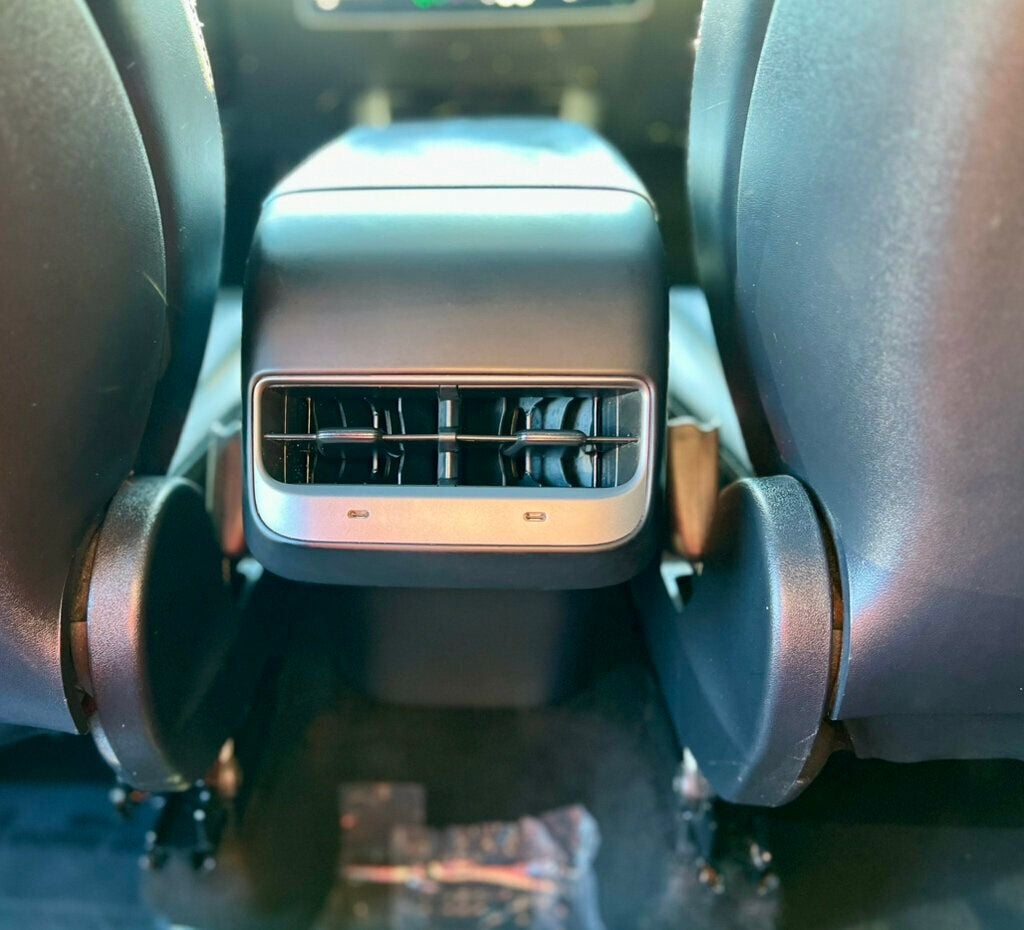 2021 Tesla Model Y Long Range AWD - 22930403 - 15