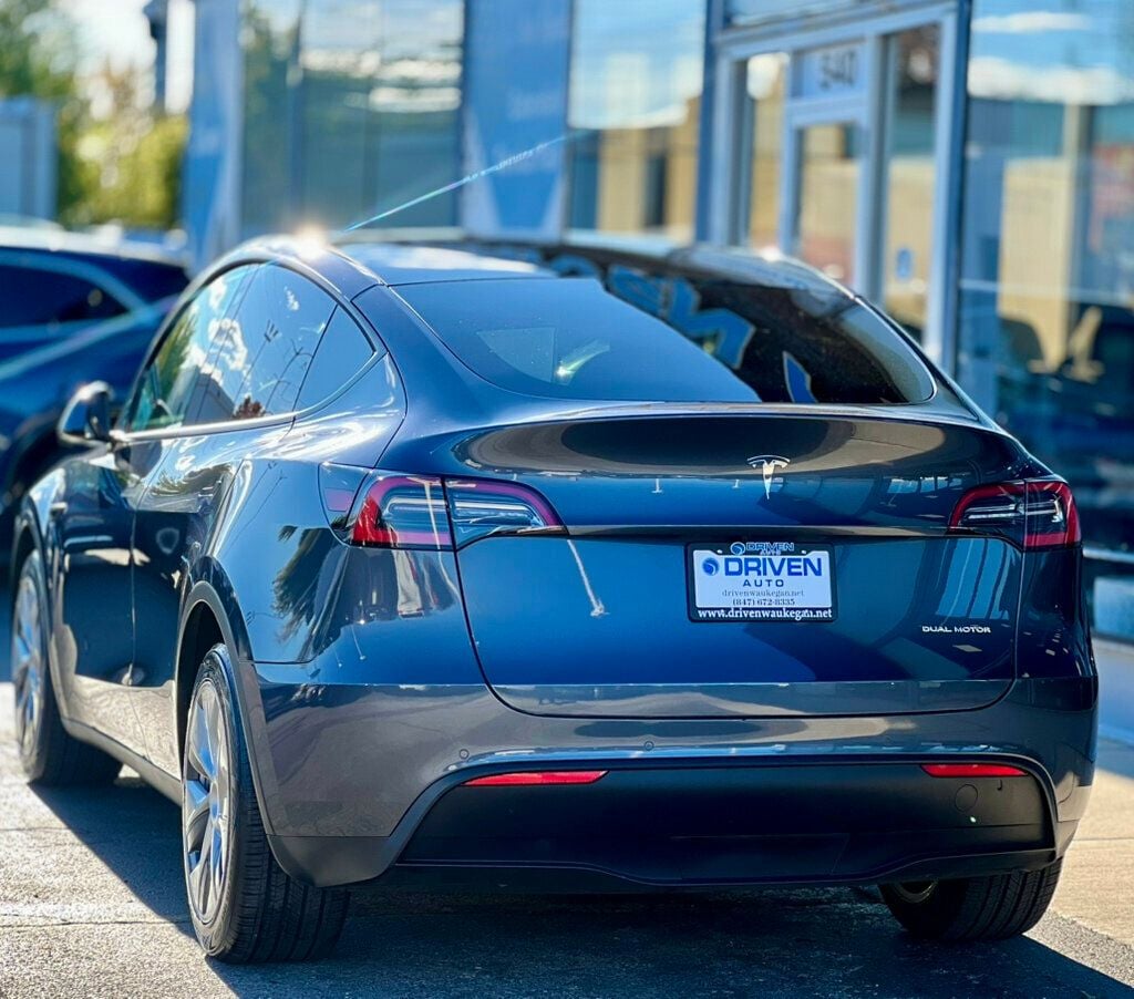 2021 Tesla Model Y Long Range AWD - 22930403 - 31