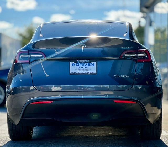 2021 Tesla Model Y Long Range AWD - 22930403 - 3