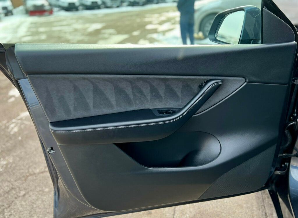 2021 Tesla Model Y Long Range AWD - 22970089 - 10