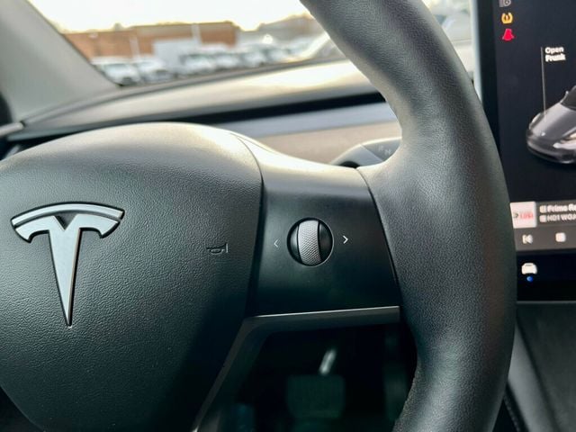 2021 Tesla Model Y Long Range AWD - 22970089 - 16