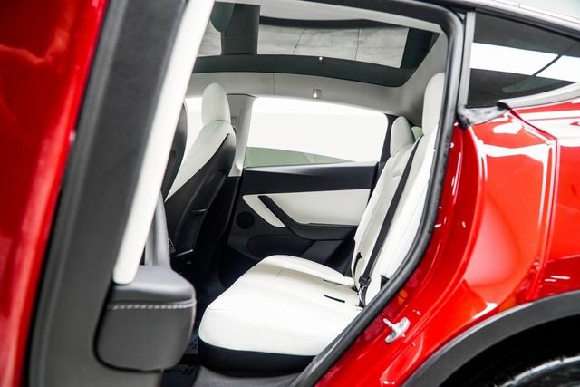 2021 Tesla Model Y Long Range AWD - 22983358 - 33