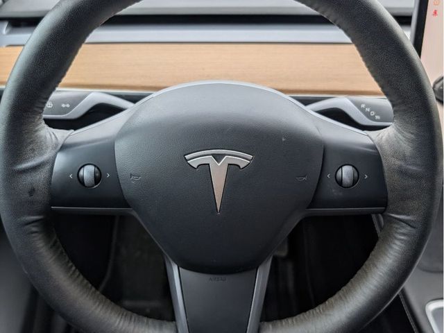 2021 Tesla Model Y Long Range AWD - 22982218 - 18