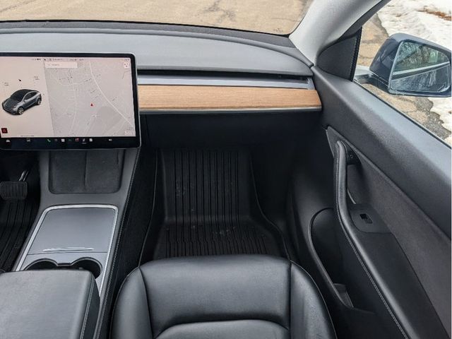 2021 Tesla Model Y Long Range AWD - 22982218 - 23