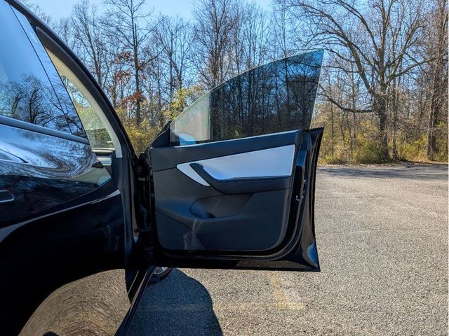 2021 Tesla Model Y Long Range AWD - 23008001 - 12
