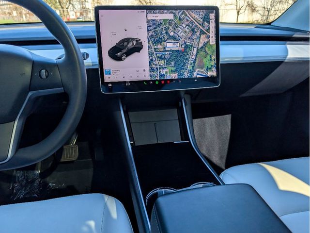 2021 Tesla Model Y Long Range AWD - 23008001 - 18
