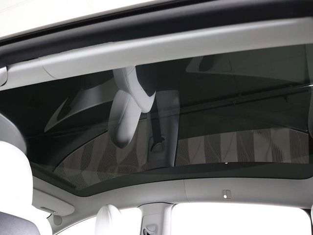 2021 Tesla Model Y Long Range AWD - 22962329 - 21