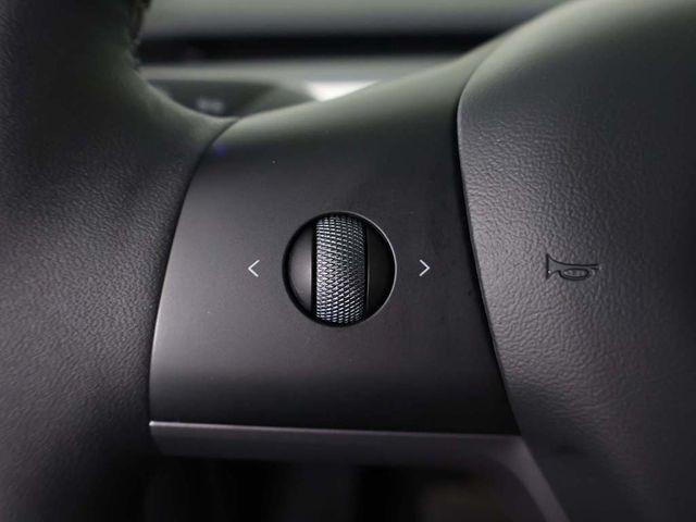 2021 Tesla Model Y Long Range AWD - 22962329 - 41