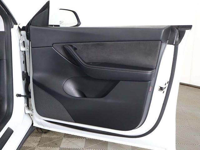 2021 Tesla Model Y Long Range AWD - 22991881 - 26