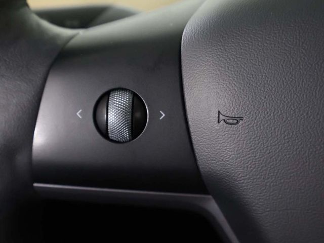 2021 Tesla Model Y Long Range AWD - 22991881 - 44