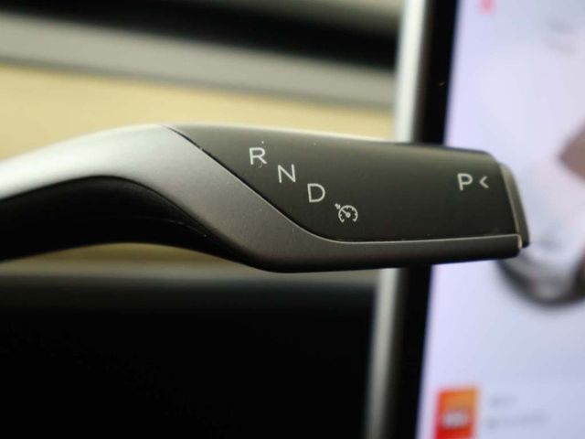 2021 Tesla Model Y Long Range AWD - 22991881 - 46