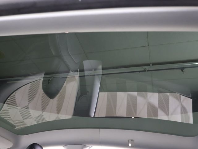 2021 Tesla Model Y Long Range AWD - 22994571 - 21