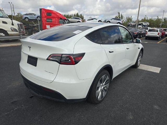 2021 Tesla Model Y Long Range AWD - 22994571 - 3