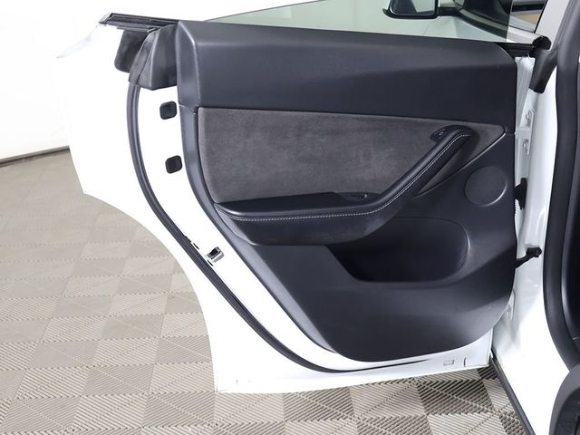 2021 Tesla Model Y Long Range AWD - 23058903 - 25
