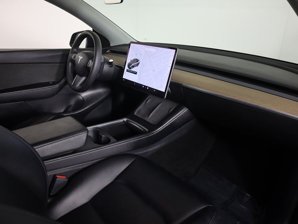 2021 Tesla Model Y Long Range AWD - 22757748 - 25