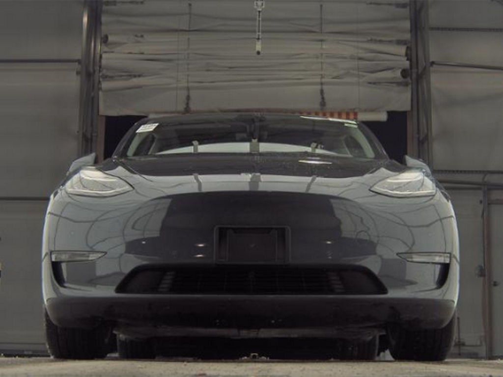 2021 Tesla Model Y Long Range AWD - 22757748 - 2