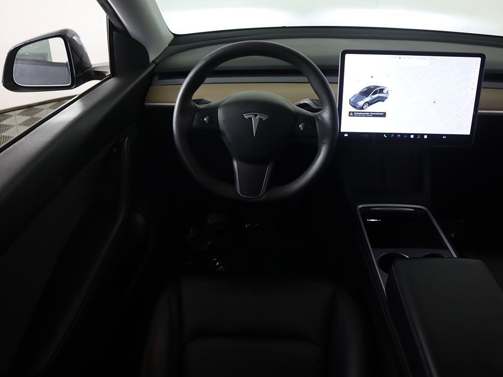 2021 Tesla Model Y Long Range AWD - 22757748 - 32