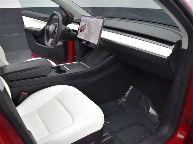 2021 Tesla Model Y Long Range AWD - 22986728 - 16