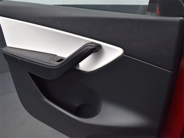 2021 Tesla Model Y Long Range AWD - 22986728 - 8