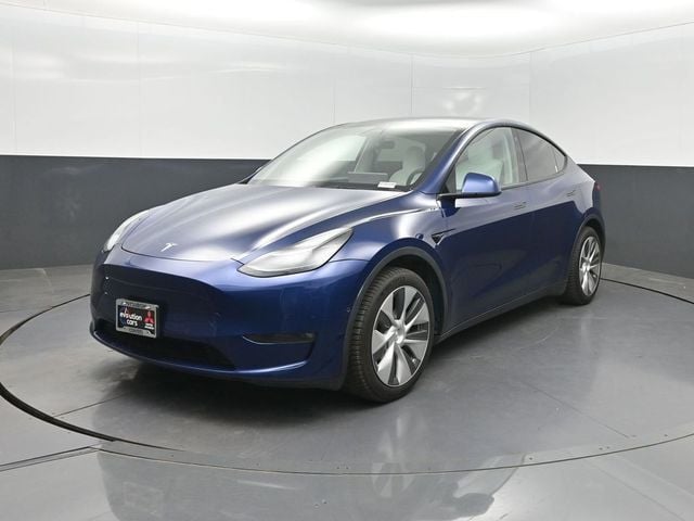 2021 Tesla Model Y Long Range AWD - 23017936 - 1