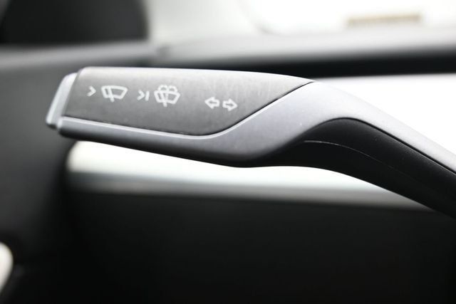 2021 Tesla Model Y Long Range AWD - 23017936 - 19