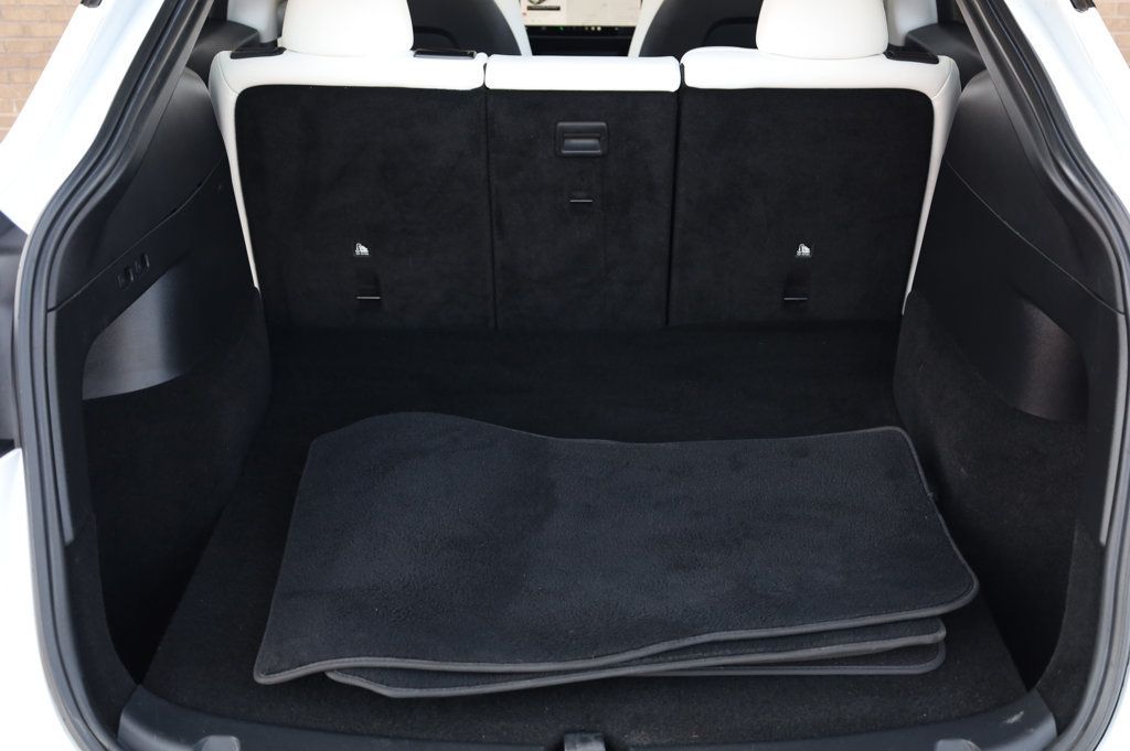 2021 Tesla Model Y Long Range photo 11