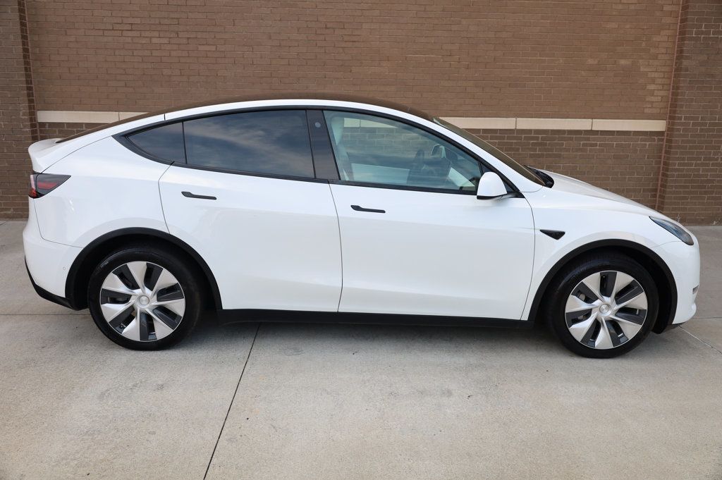 2021 Tesla Model Y Long Range photo 4