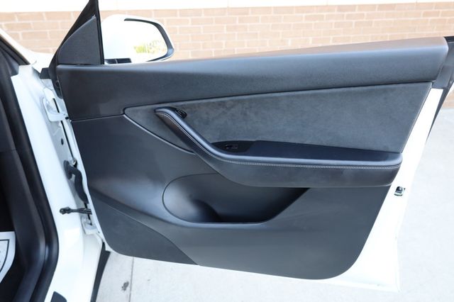 2021 Tesla Model Y Long Range AWD - 22886532 - 24