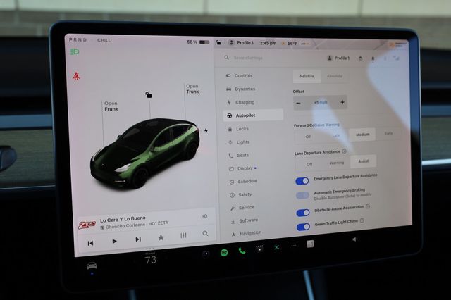 2021 Tesla Model Y Long Range AWD - 22886532 - 34