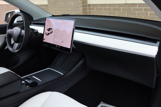 2021 Tesla Model Y Long Range AWD - 22969273 - 24