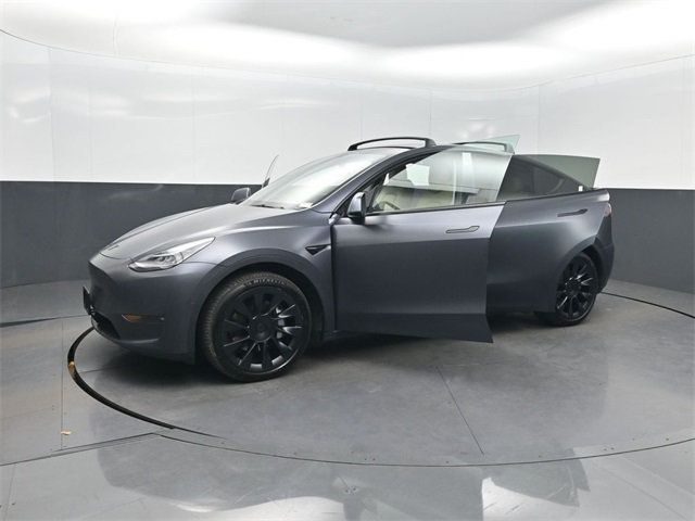 2021 Tesla Model Y Long Range AWD - 22957365 - 31