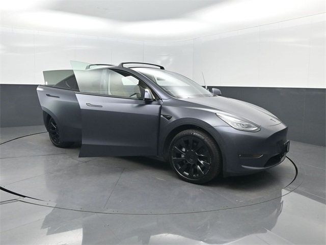 2021 Tesla Model Y Long Range AWD - 22957365 - 33