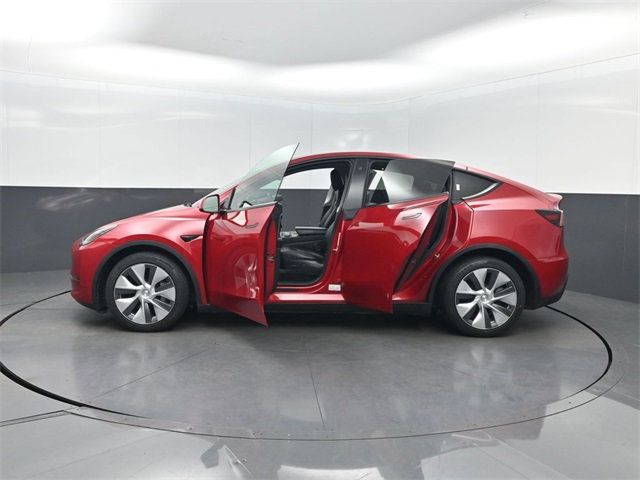 2021 Tesla Model Y Long Range AWD - 22976325 - 36